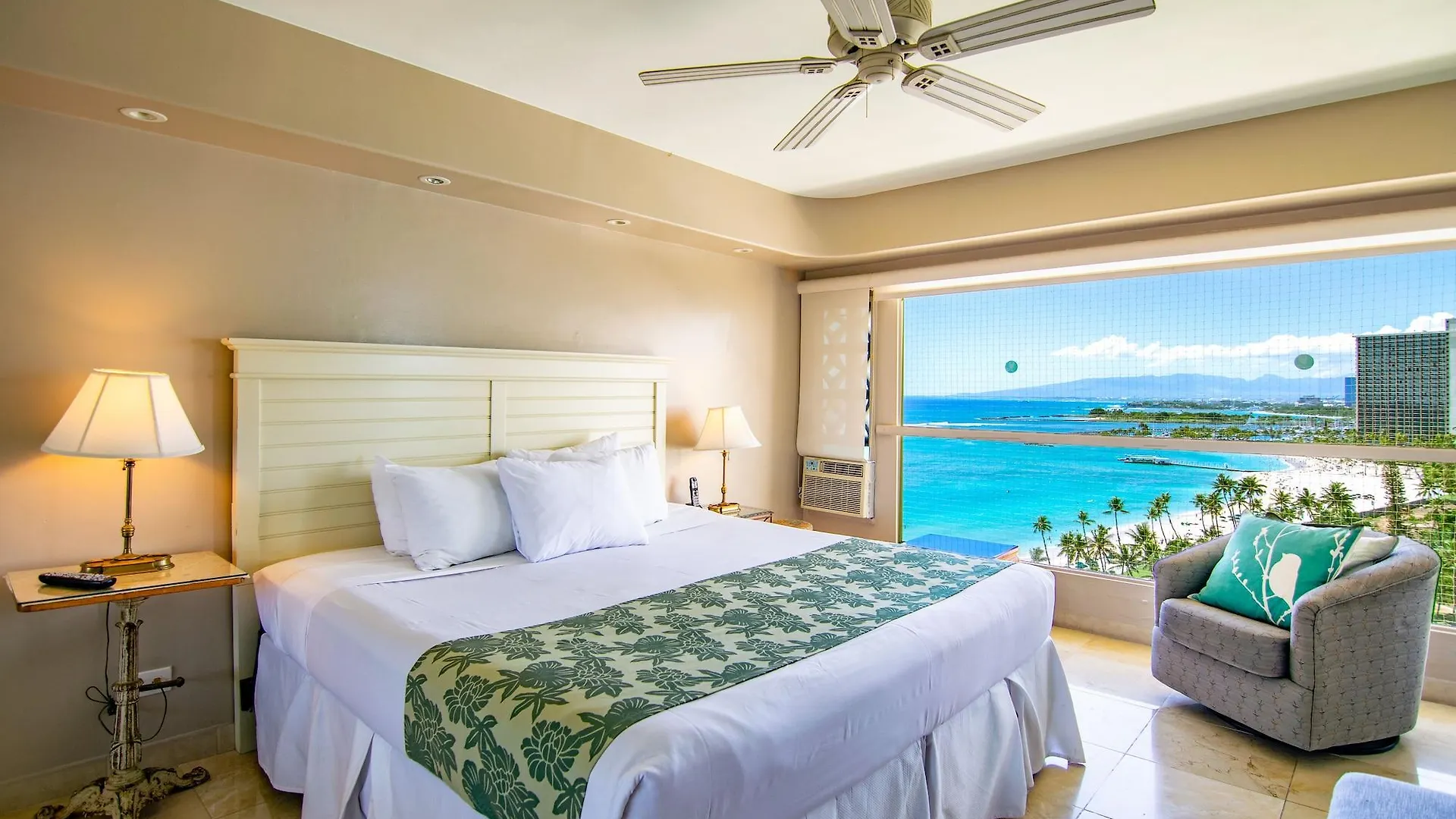 Апартаменты Waikiki Shore By Outrigger Гонолулу США